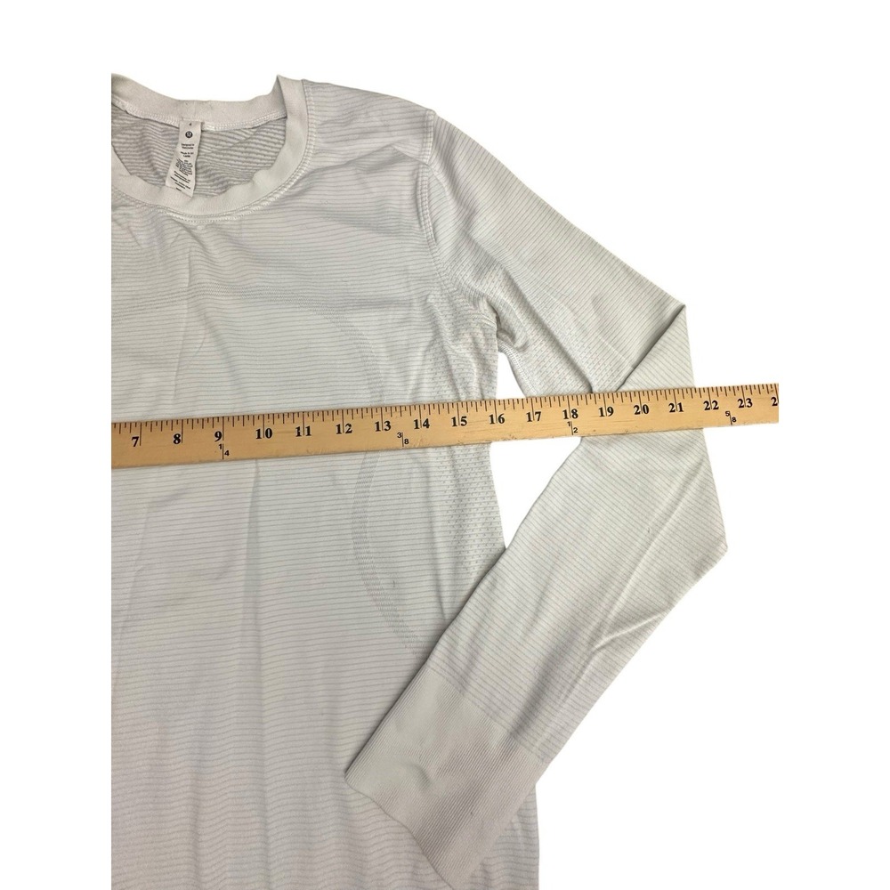 Lululemon Swiftly Womens Size 4 White Top Tech Long Sleeve Activewear #FF1-5 - Picture 4 of 7